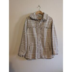 hyfve houndstooth cream and white coat size M